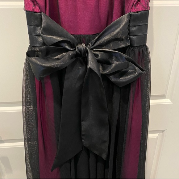 Formal Black and Pink Dress with Sequins and Flower Detail Tie Kids Girls Size 8 - Picture 3 of 5